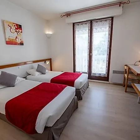 Logis Les Cordeliers Hotel